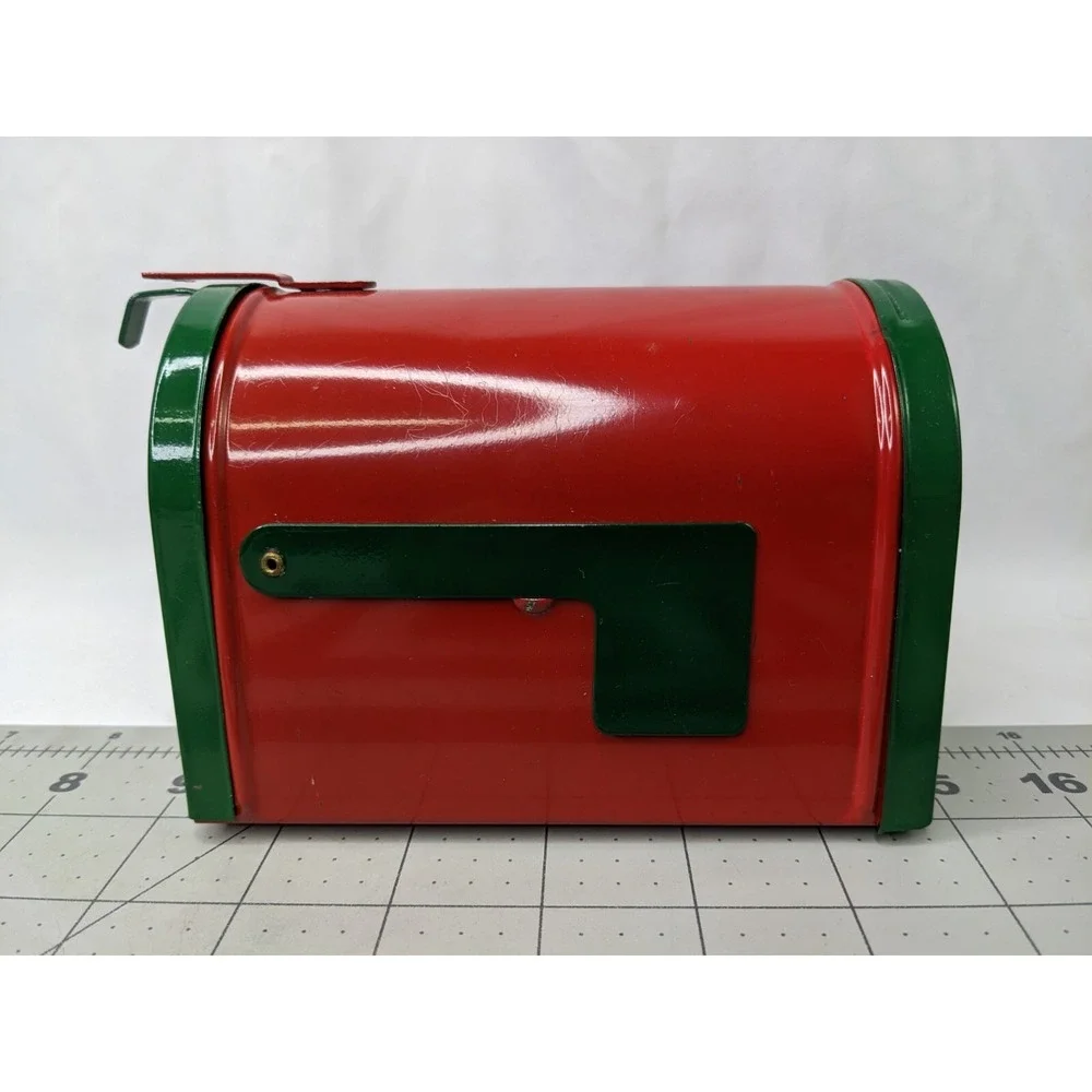 Pacific Rim Metal Pail Bucket Mailbox‎ Planter Decoration Lot